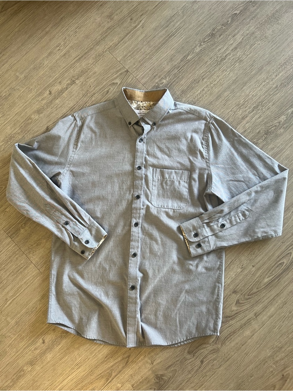 Men’s Gray Button Down Shirt Size M | Lightweight Long Sleeve Casual Shirt
